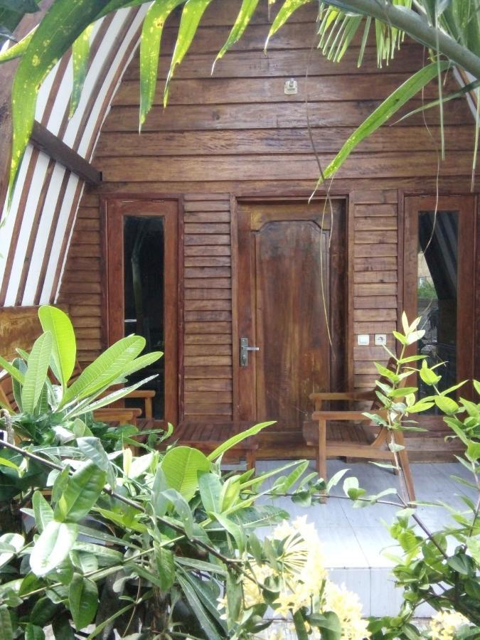Mirna Homestay Gili Air Exterior photo