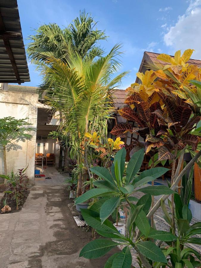 Mirna Homestay Gili Air Exterior photo