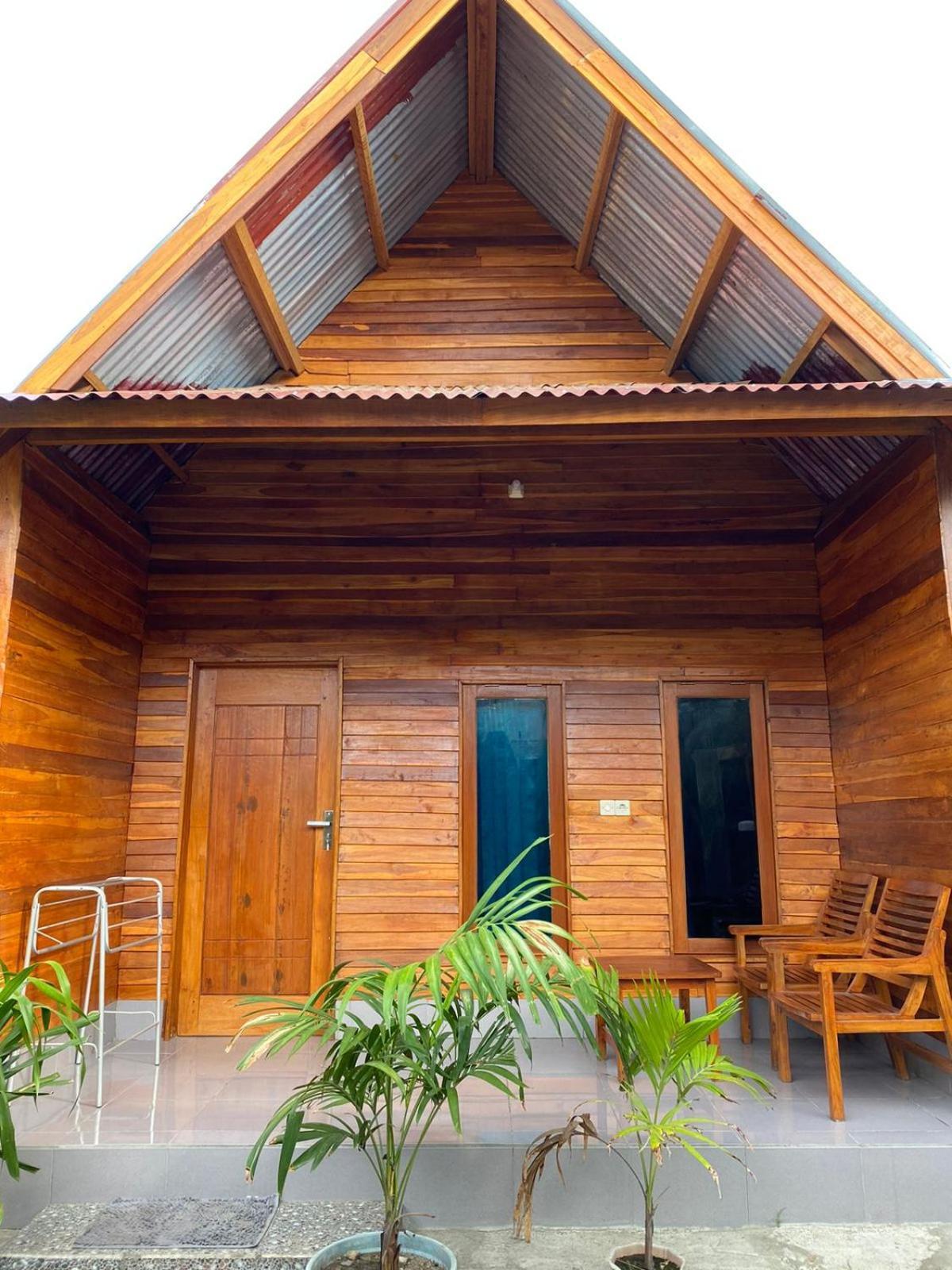 Mirna Homestay Gili Air Exterior photo
