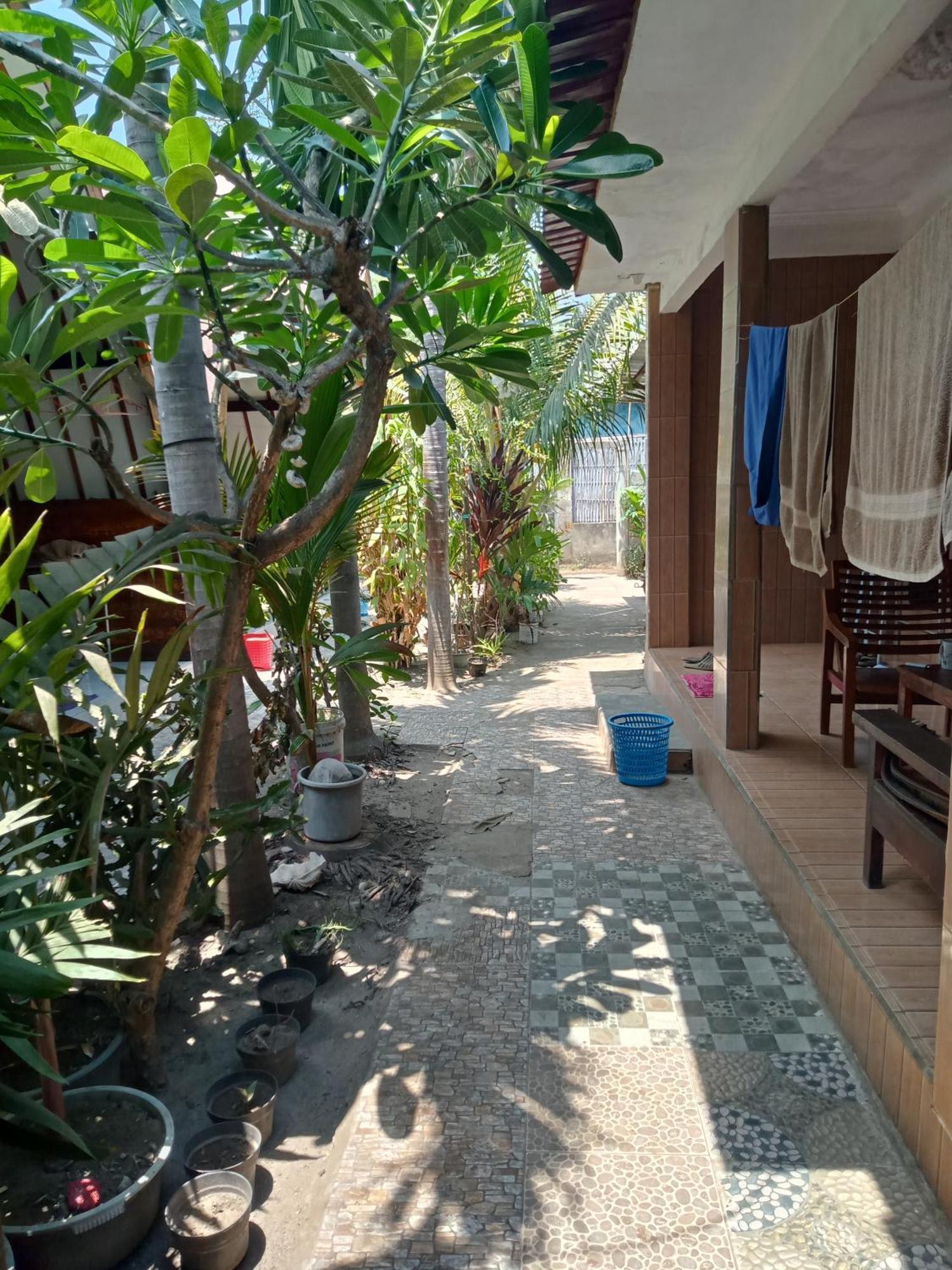 Mirna Homestay Gili Air Exterior photo