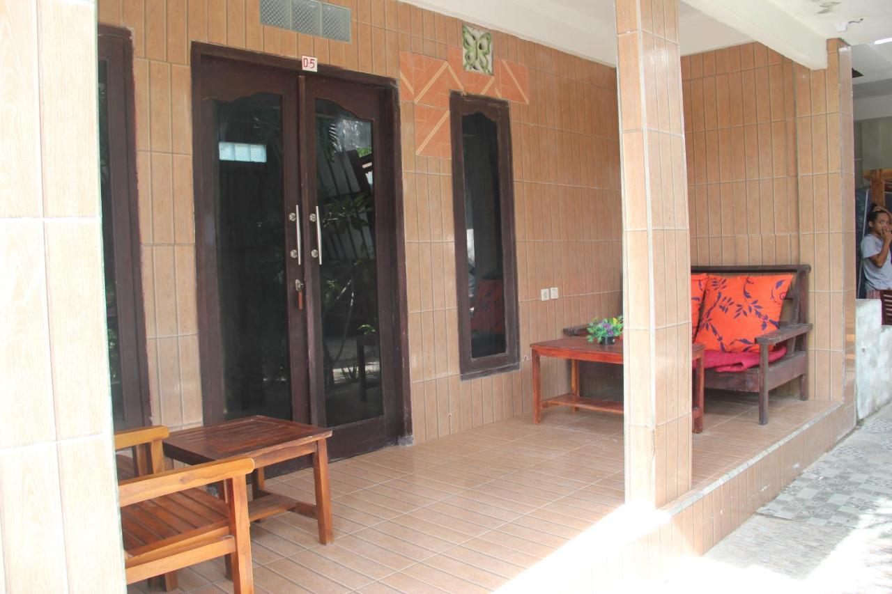 Mirna Homestay Gili Air Exterior photo
