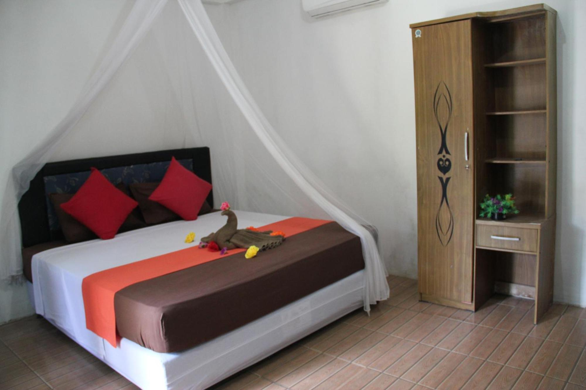 Mirna Homestay Gili Air Exterior photo
