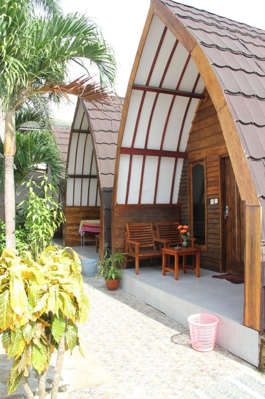 Mirna Homestay Gili Air Exterior photo